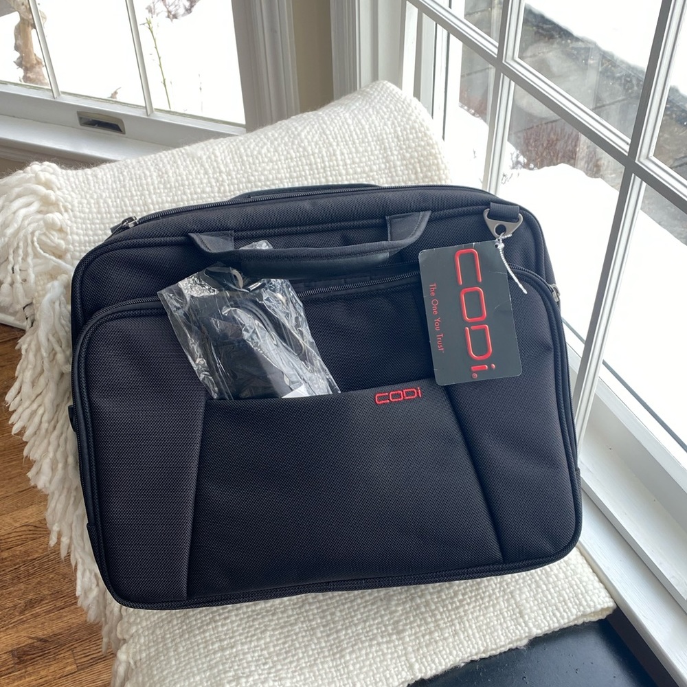 NWT triple compartment Computer Bag Codi